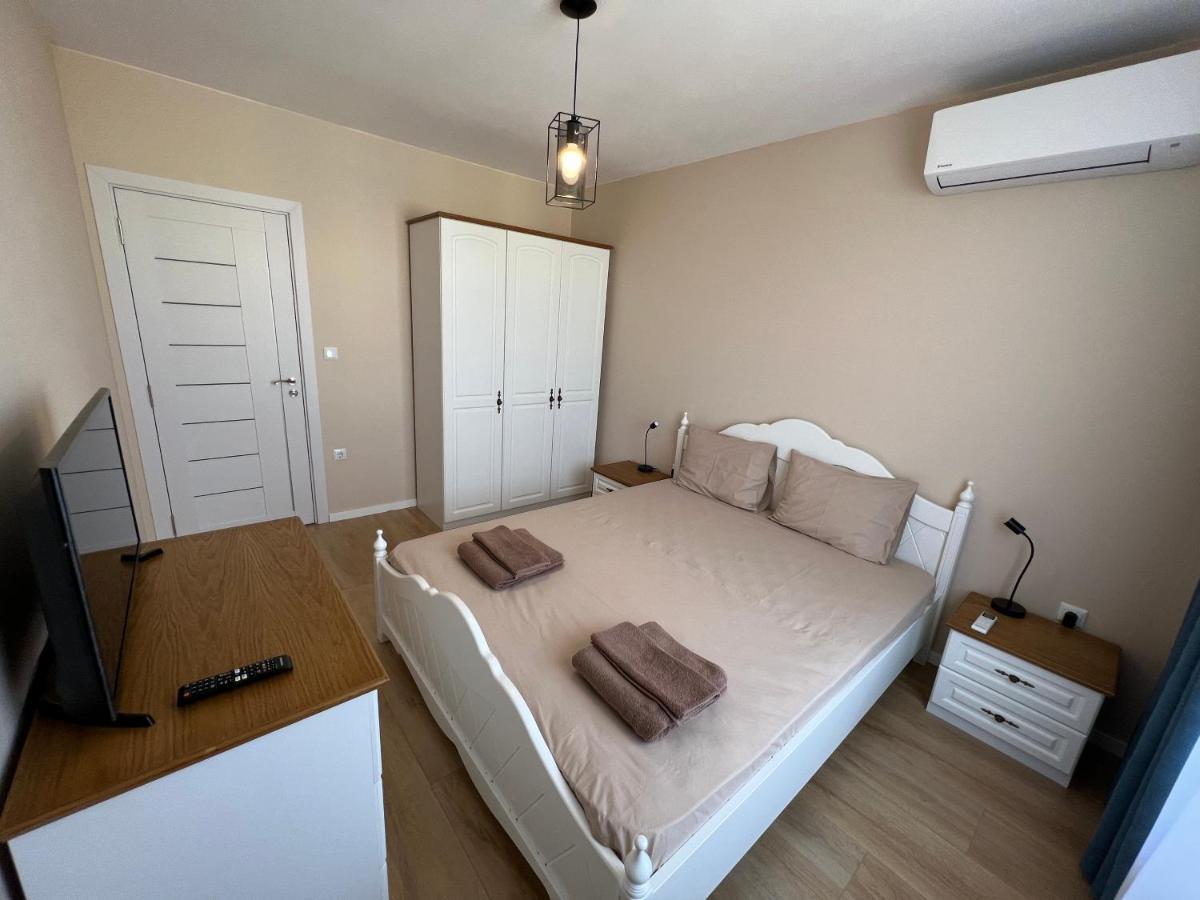 Emerald Suite With Private Parking Βάρνα Εξωτερικό φωτογραφία